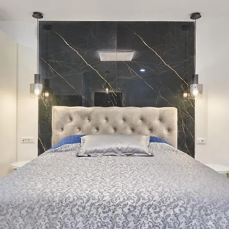 Luxe Crystal